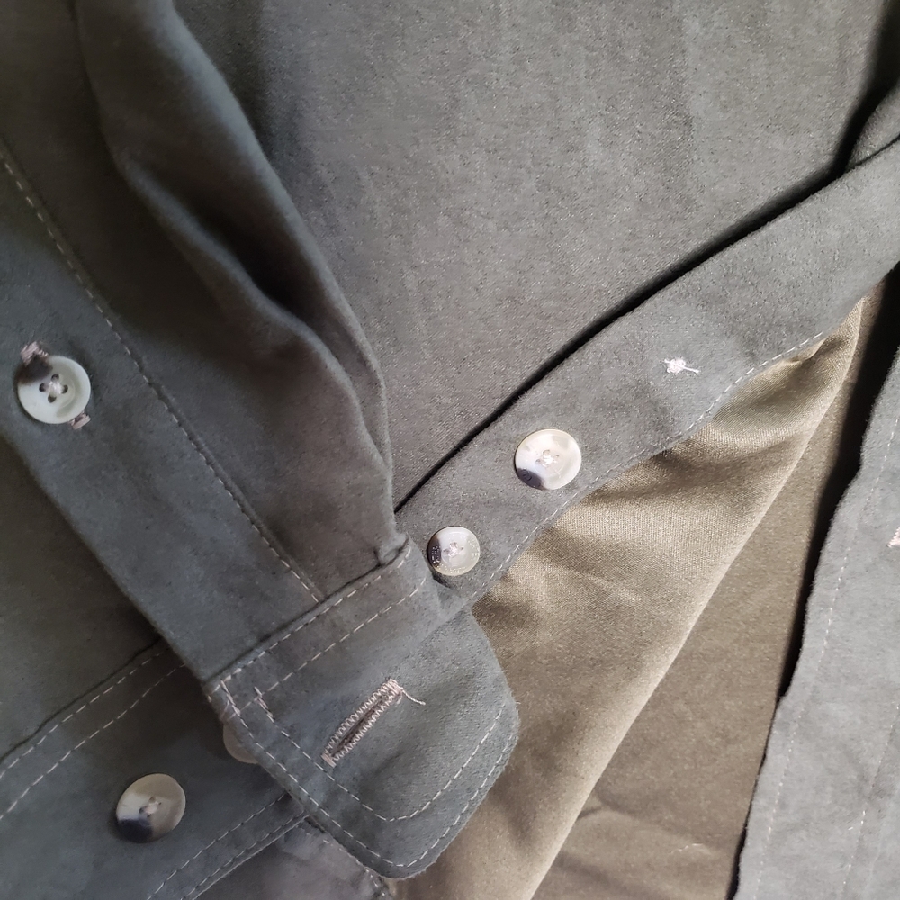 Clearwater Outfitters Shirt Mens XXL Long Sleeve Button Soft Velvet Touch Green - Picture 6 of 9